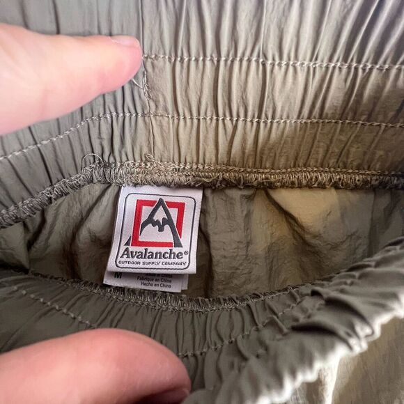 Avalanche Light Green Nylon Pull On Athletic Running Shorts Size Medium - Picture 5 of 8